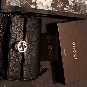 Gucci Crossbody wallet